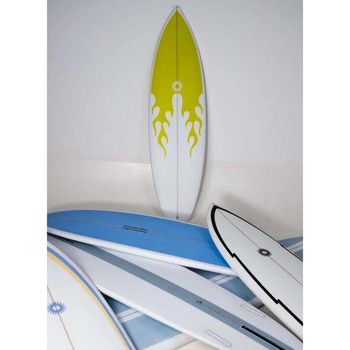 Summer Vibes Grom Youth Shortboard Surfboard - Yellow flame - Summer vibes