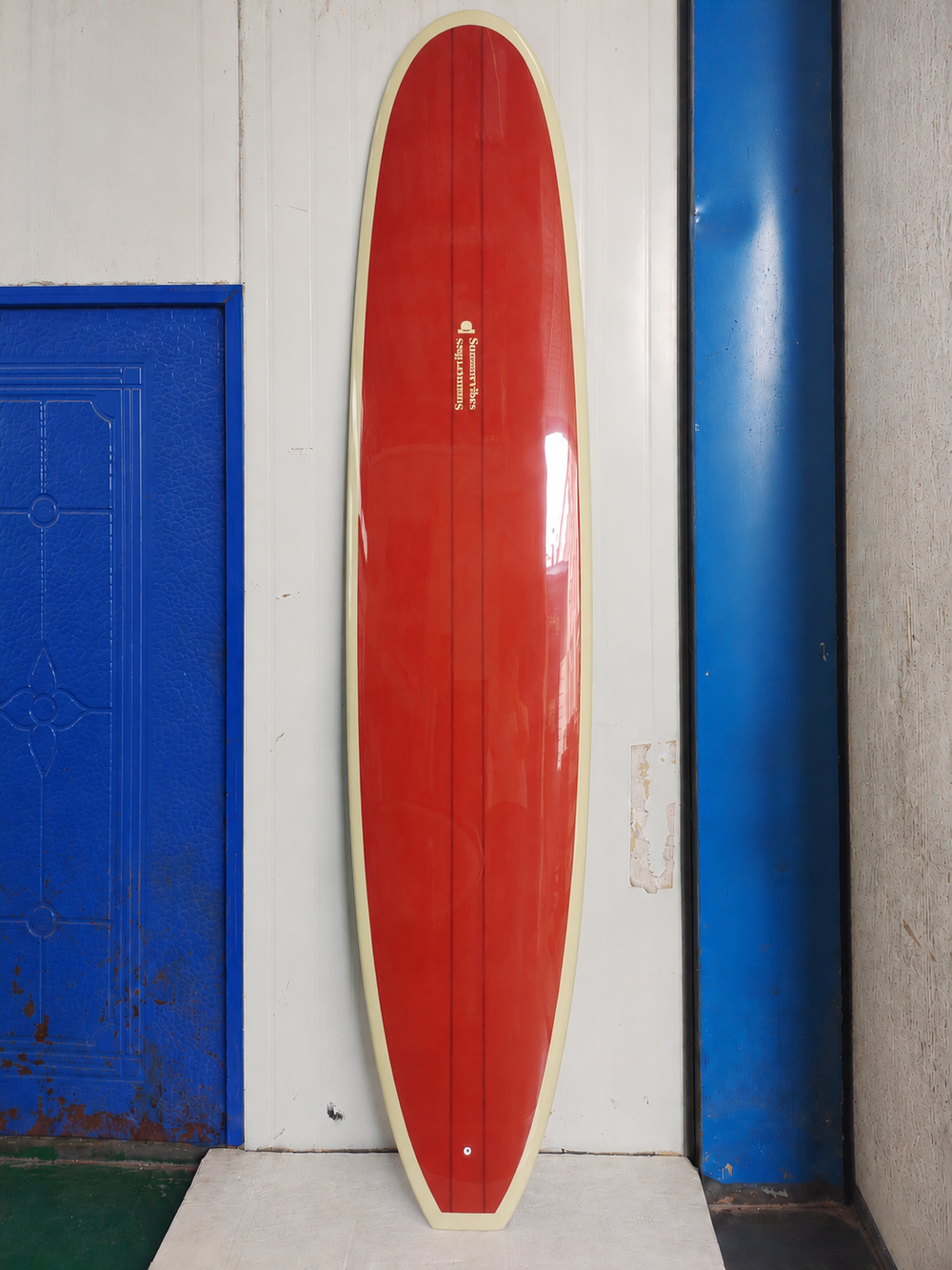 Summer vibes Classic Noserider Yellow/Rust Gloss surfboard, full rust deck with pale yellow rails