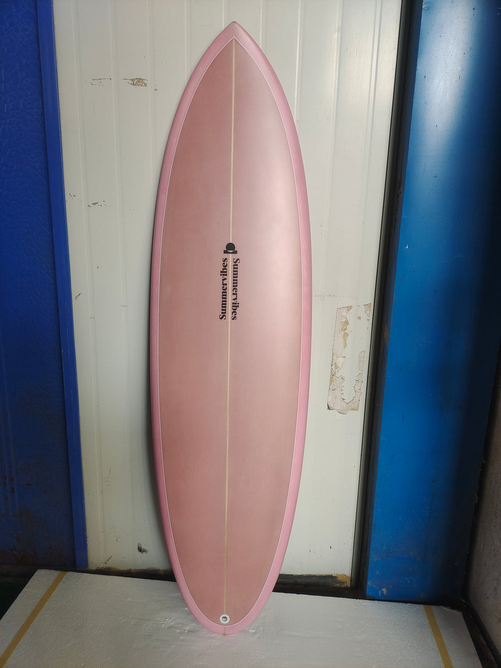 Summer vibes Discus Egg Round Tail Surfboard – Pink/Blush — full deck factory photo