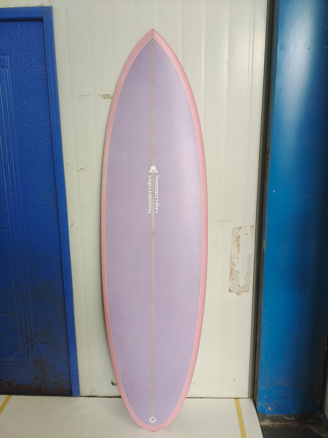 Summer vibes Discus Egg Round Tail Surfboard – Pink/Lilac — full deck factory photo