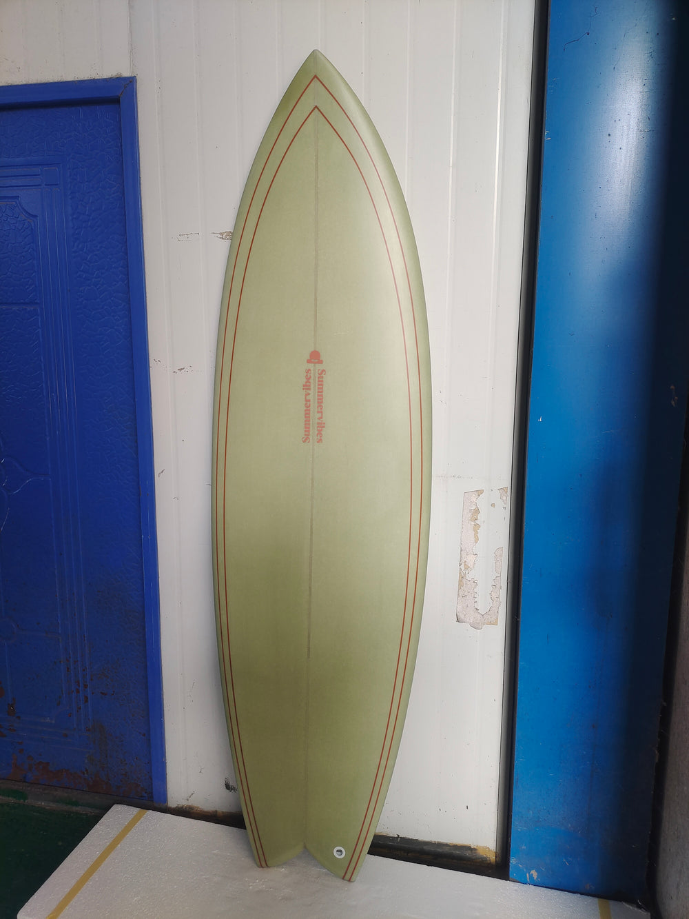 Summer vibes Fish Swallow Tail Surfboard – Earthy Sage — full deck factory photo